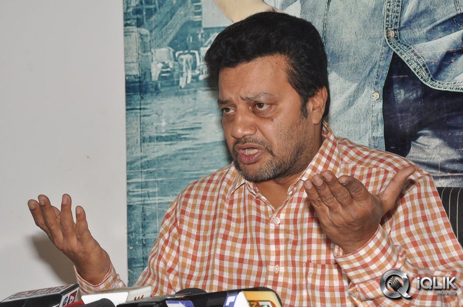 Sai-Kumar-Press-Meet-about-Yevadu